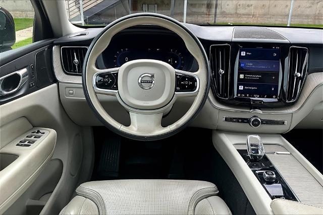 2022 Volvo XC60 Vehicle Photo in Houston, TX 77007