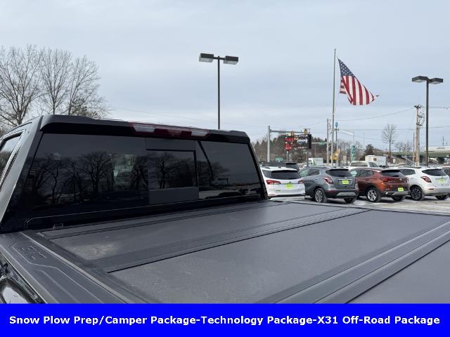 2024 GMC Sierra 2500 HD Vehicle Photo in CHICOPEE, MA 01020-5001