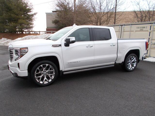 2023 GMC Sierra 1500 Vehicle Photo in LOWELL, MA 01852-4336