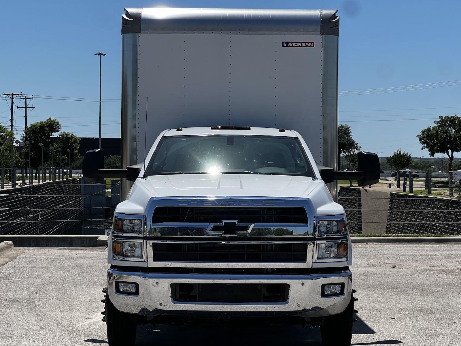 2024 Chevrolet Silverado 5500 HD Vehicle Photo in GEORGETOWN, TX 78626-7508