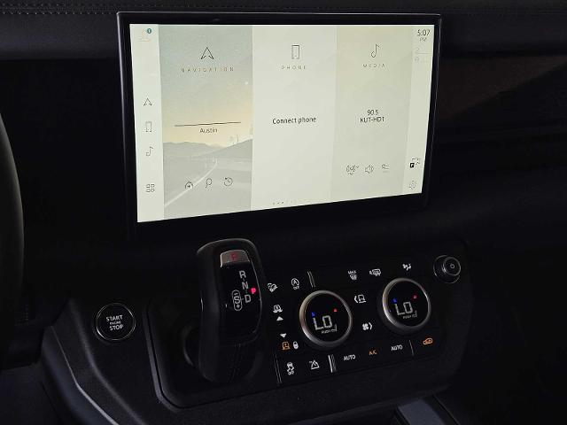 2025 Defender Vehicle Photo in AUSTIN, TX 78717