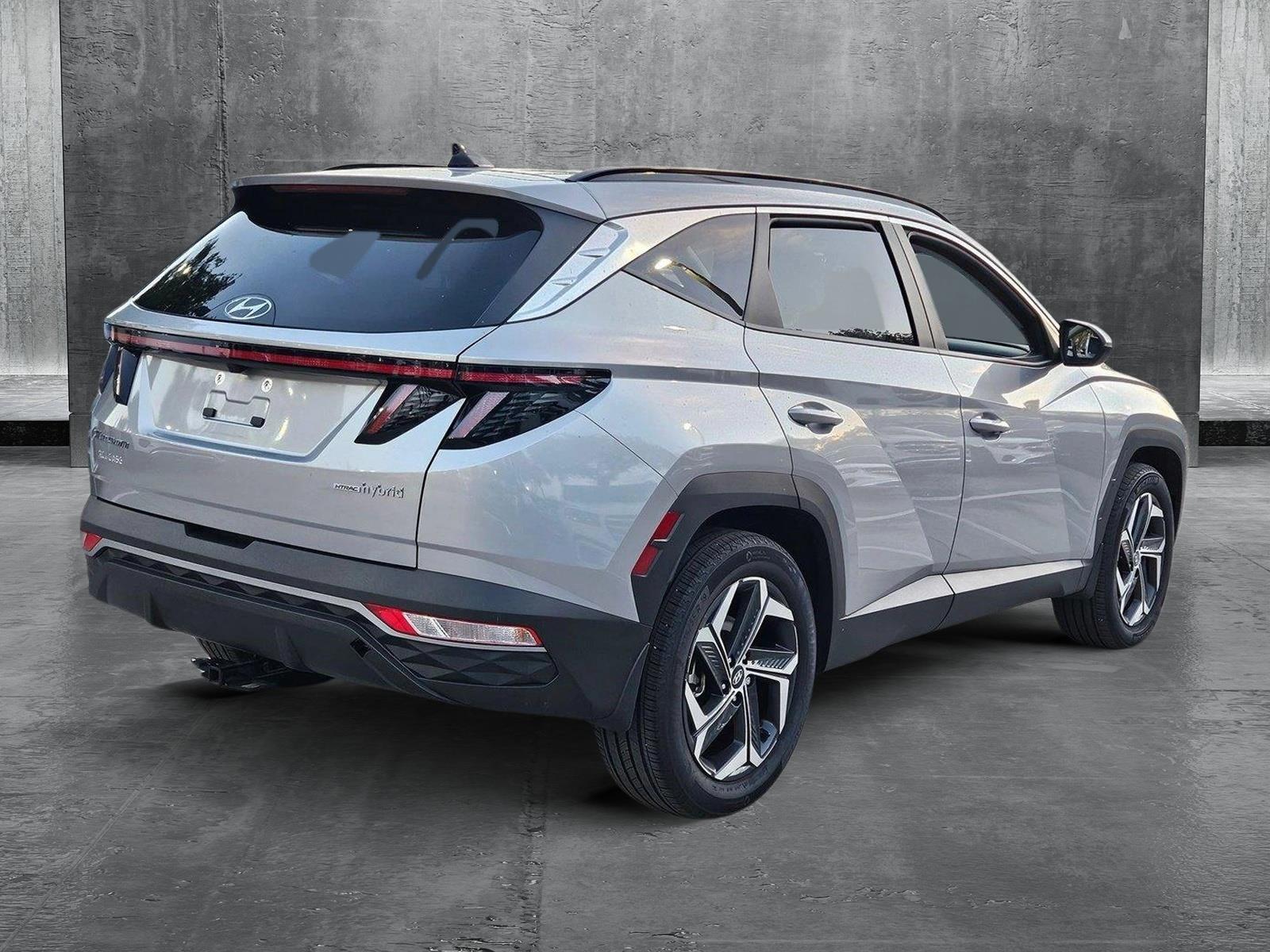 2024 Hyundai TUCSON Hybrid Vehicle Photo in Pembroke Pines , FL 33027