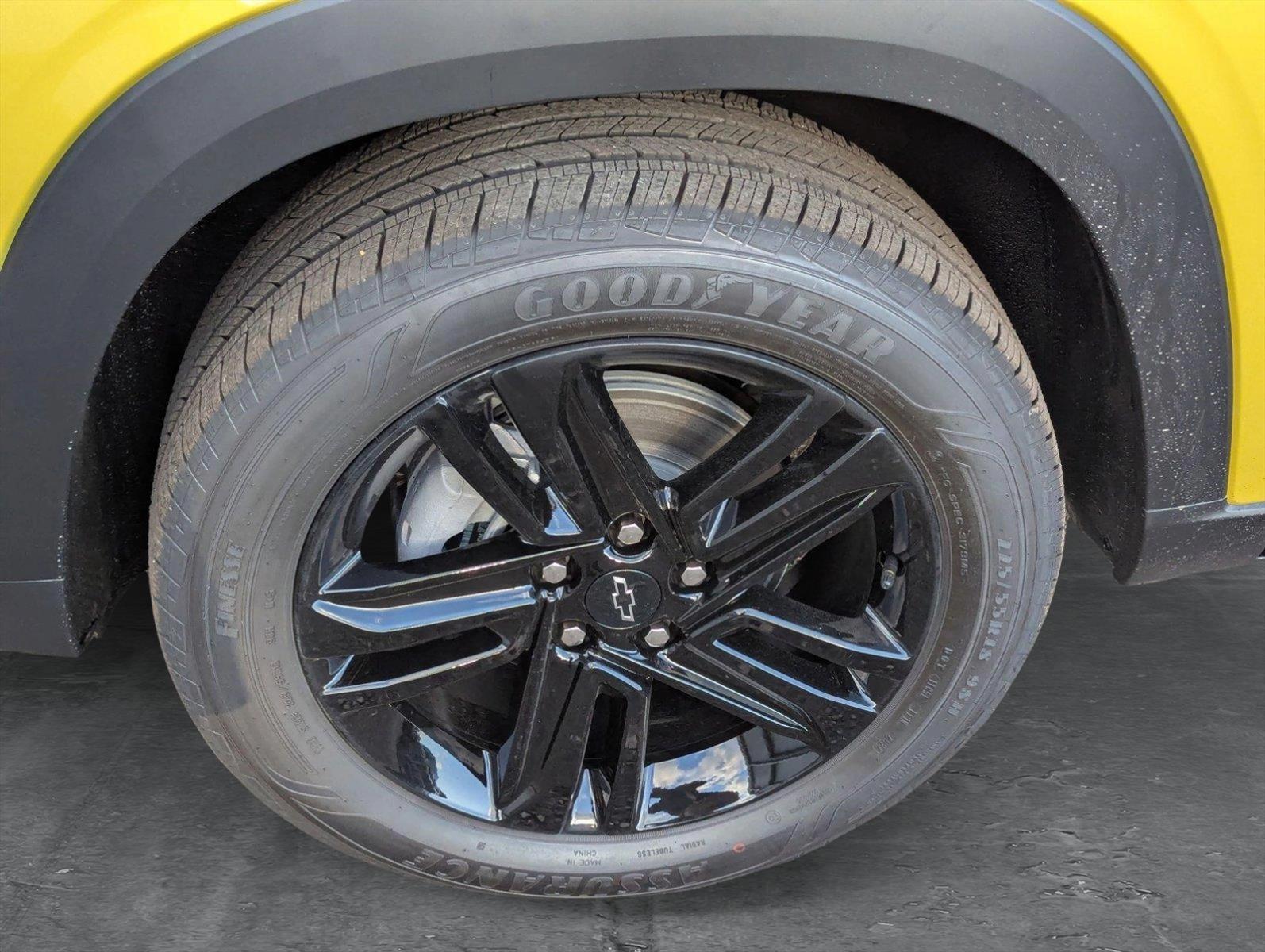 2025 Chevrolet Trax Vehicle Photo in GREENACRES, FL 33463-3207