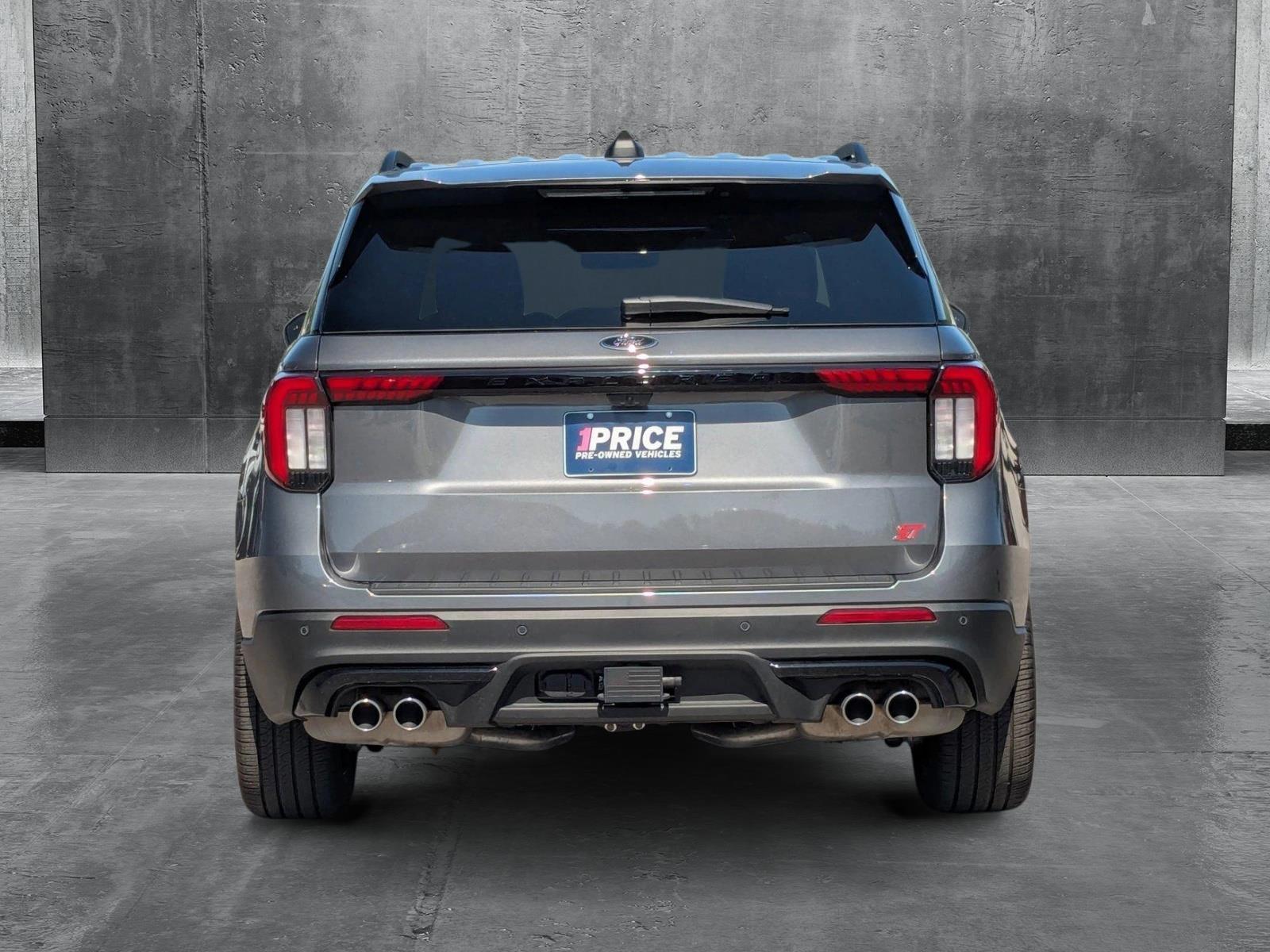 2025 Ford Explorer Vehicle Photo in St. Petersburg, FL 33713