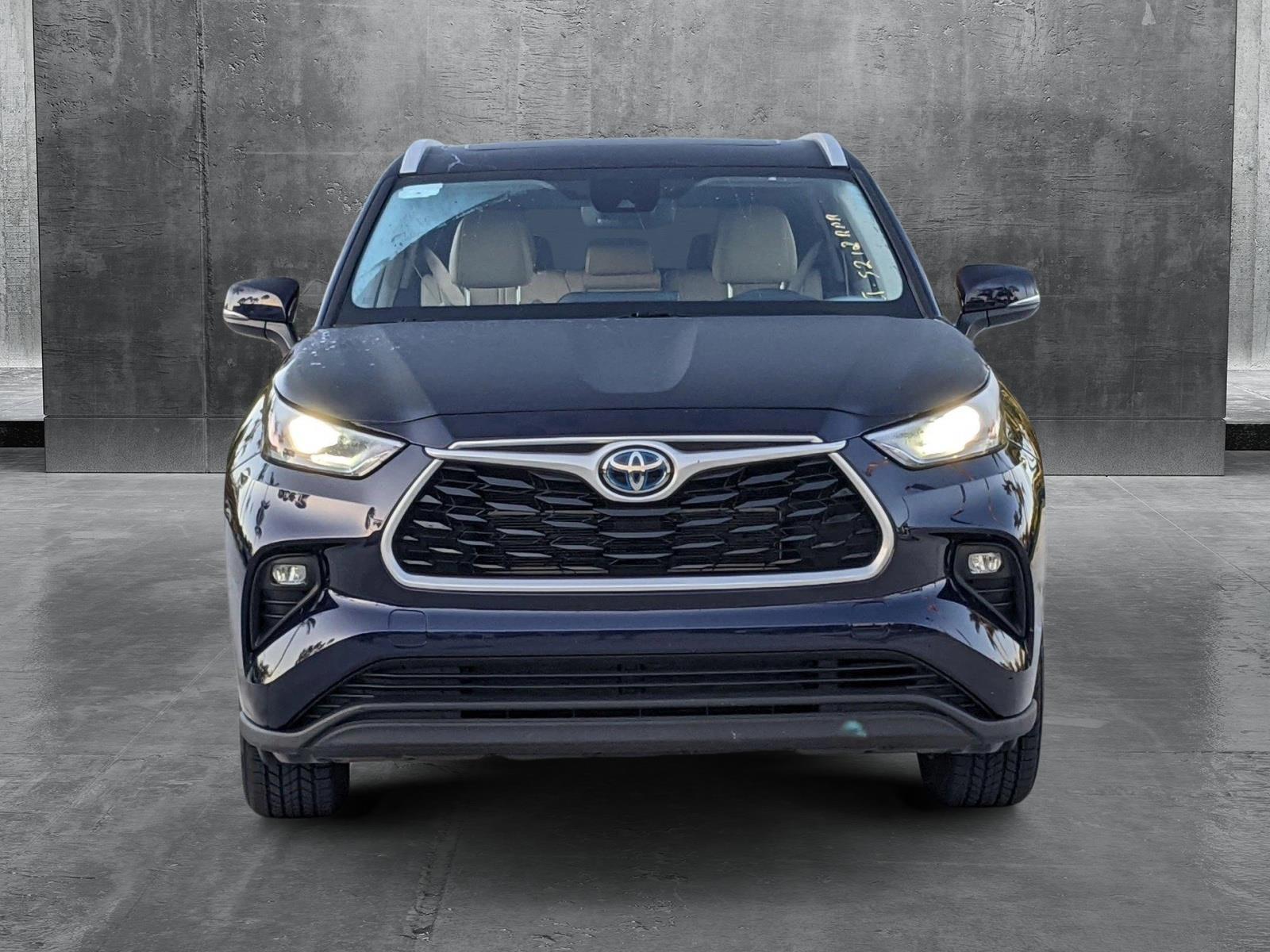 2022 Toyota Highlander Vehicle Photo in Davie, FL 33331