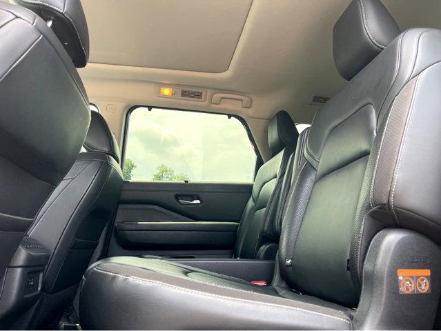 2022 Nissan Pathfinder Vehicle Photo in Savannah, GA 31419
