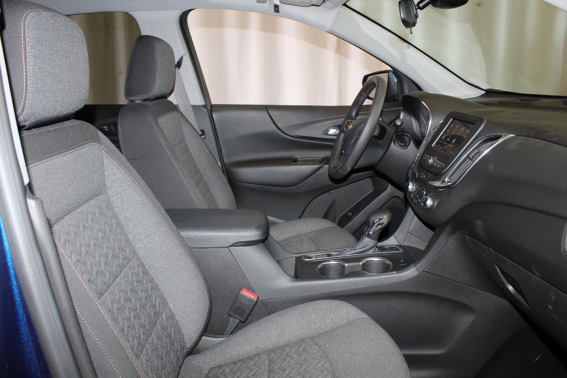 2022 Chevrolet Equinox Vehicle Photo in NORTHAMPTON, MA 01060-1120