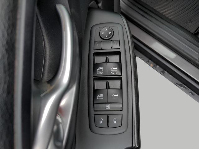 2014 Jeep Cherokee Vehicle Photo in Green Bay, WI 54304
