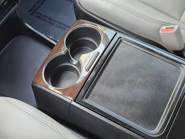 2020 Toyota Sienna Vehicle Photo in FORT WORTH, TX 76132