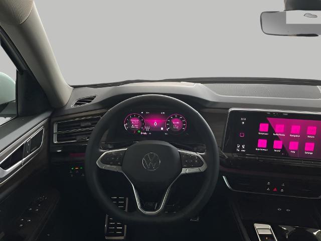 2025 Volkswagen Atlas Vehicle Photo in Oshkosh, WI 54904