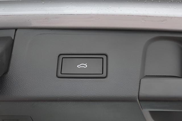 2023 Volkswagen Atlas Vehicle Photo in Green Bay, WI 54304