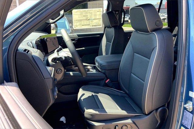 2025 Chevrolet Tahoe Vehicle Photo in KANSAS CITY, MO 64114-4502