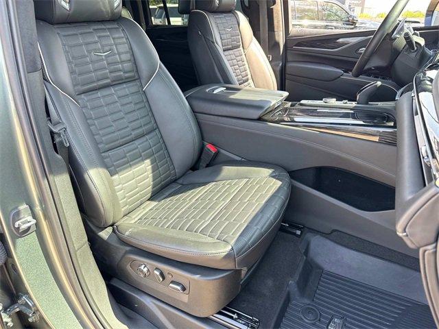 2023 Cadillac Escalade ESV Vehicle Photo in BATON ROUGE, LA 70809-4546