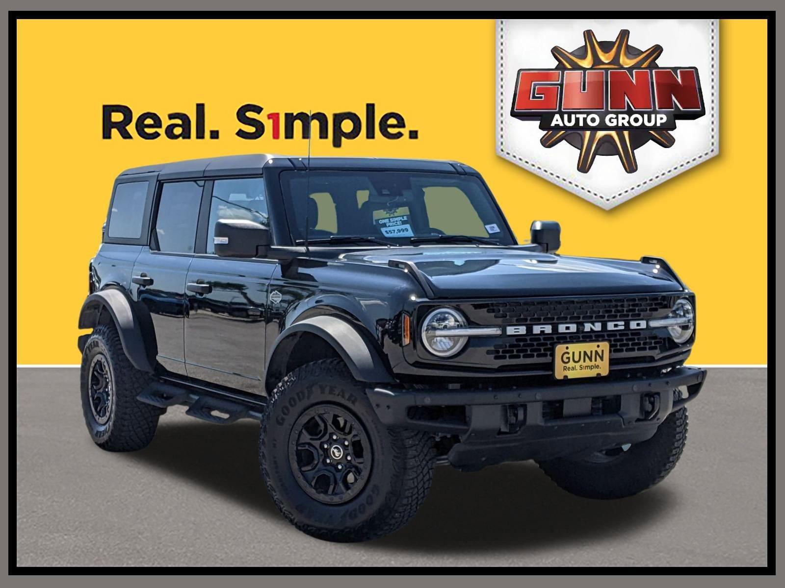 2024 Ford Bronco Vehicle Photo in Seguin, TX 78155