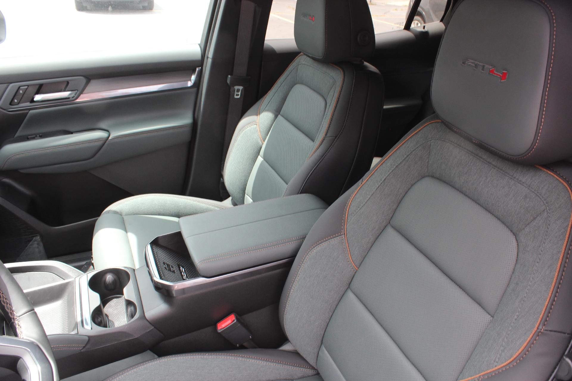 2026 GMC Terrain Vehicle Photo in AURORA, CO 80012-4011
