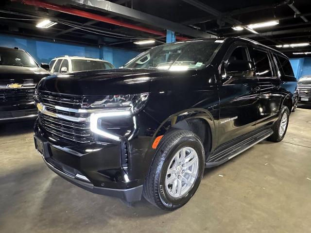 2023 Chevrolet Suburban Vehicle Photo in Roslyn, NY 11576