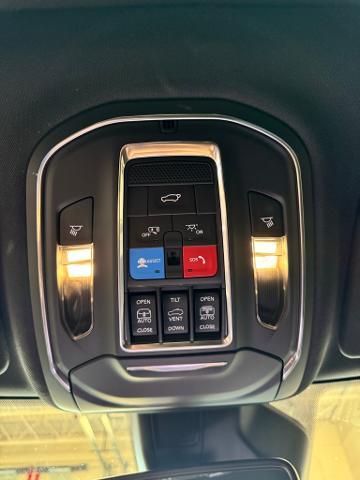 2024 Jeep Grand Cherokee L Vehicle Photo in Peoria, IL 61615