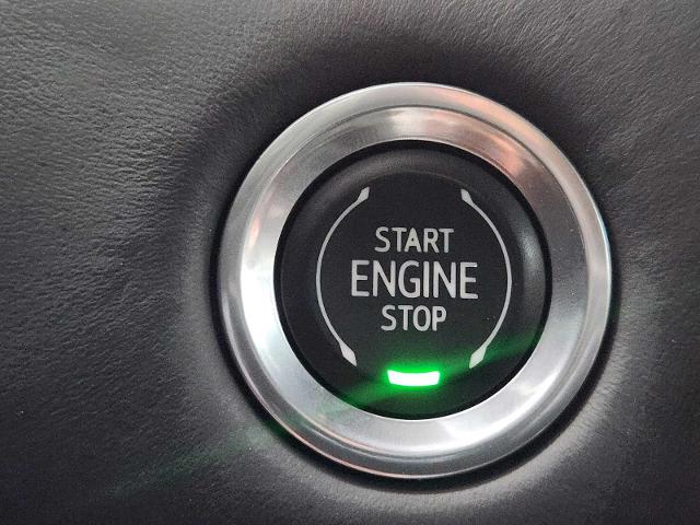 2023 GMC Yukon Vehicle Photo in DENTON, TX 76210-9321