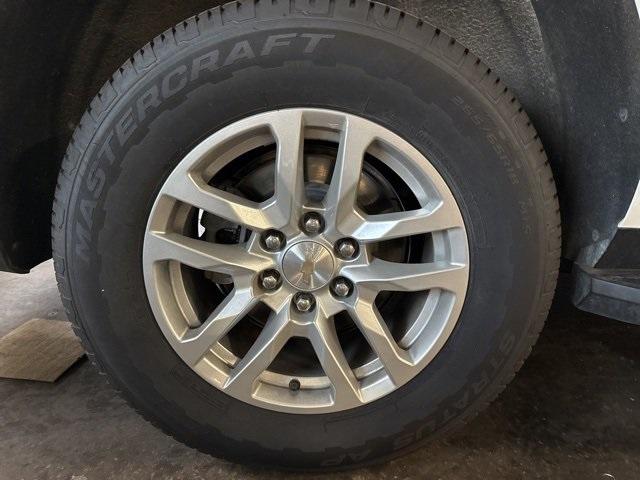 2022 Chevrolet Tahoe Vehicle Photo in ENGLEWOOD, CO 80113-6708