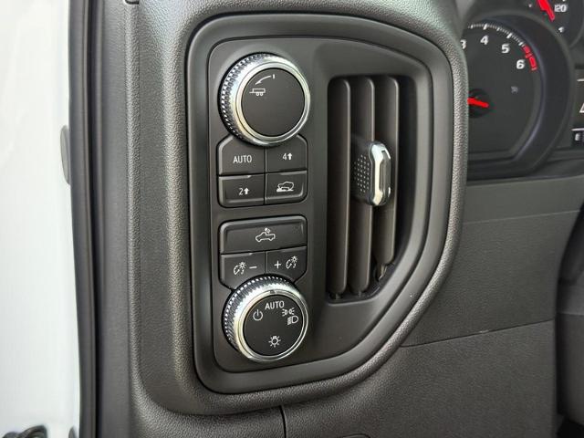 2026 GMC Sierra 1500 Vehicle Photo in COLUMBIA, MO 65203-3903