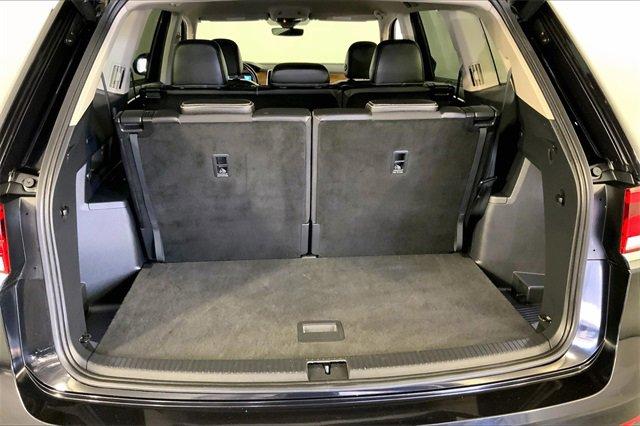 2024 Volkswagen Atlas Vehicle Photo in INDEPENDENCE, MO 64055-1314