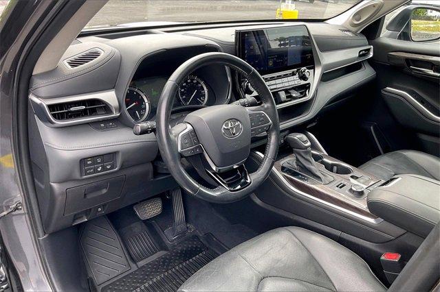 2021 Toyota Highlander Vehicle Photo in INDEPENDENCE, MO 64055-1314