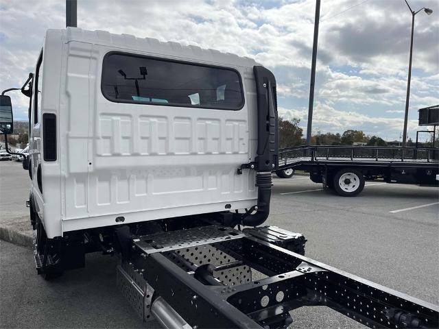 2025 Chevrolet Low Cab Forward 3500 Vehicle Photo in ALCOA, TN 37701-3235