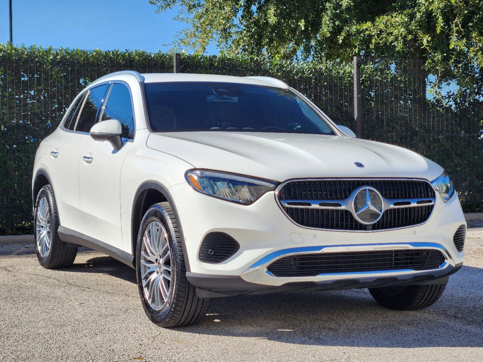 2024 Mercedes-Benz GLC Vehicle Photo in HOUSTON, TX 77079