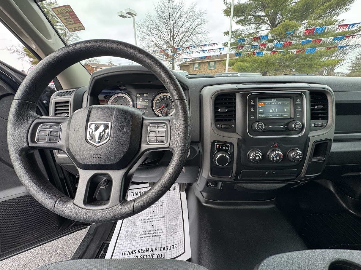 2018 Ram 1500 Vehicle Photo in BOONVILLE, IN 47601-9633