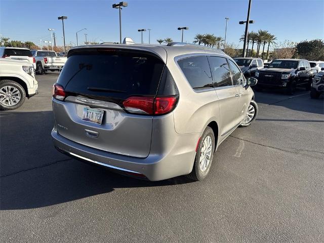 2018 Chrysler Pacifica Vehicle Photo in GILBERT, AZ 85297-0402