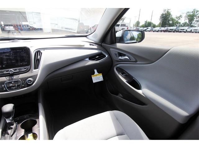 2025 Chevrolet Malibu Vehicle Photo in ROSENBERG, TX 77471-5675