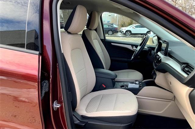 2021 Ford Escape Vehicle Photo in KANSAS CITY, MO 64114-4545