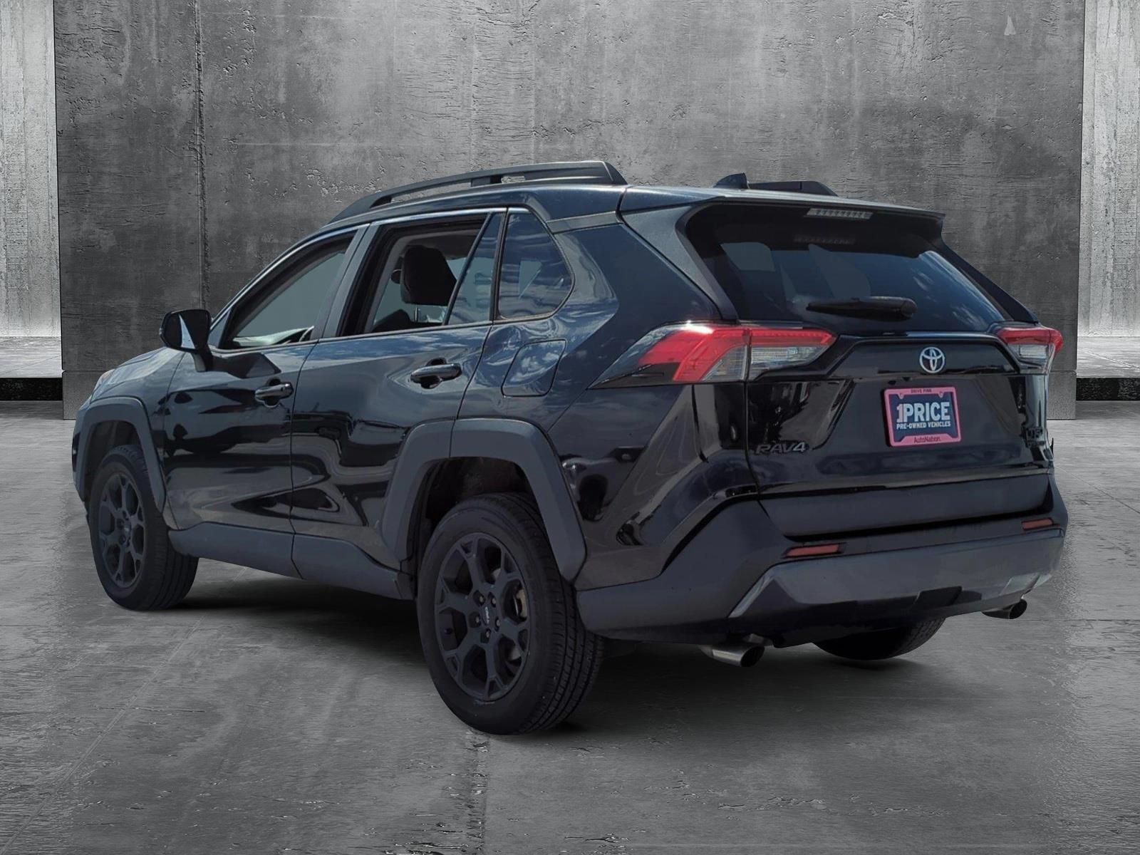 2020 Toyota RAV4 Vehicle Photo in Ft. Myers, FL 33907