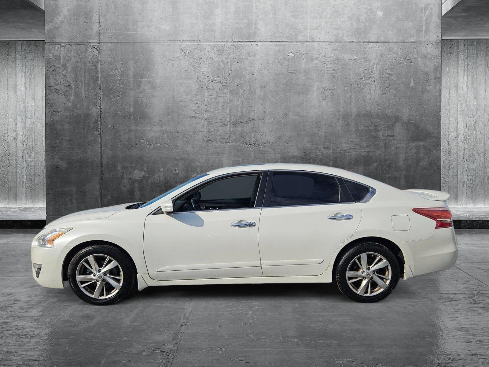 2013 Nissan Altima Vehicle Photo in GILBERT, AZ 85297-0446