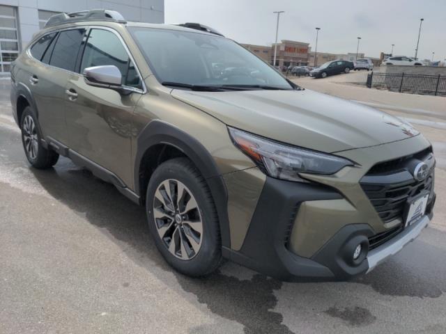 2025 Subaru Outback Vehicle Photo in Green Bay, WI 54304