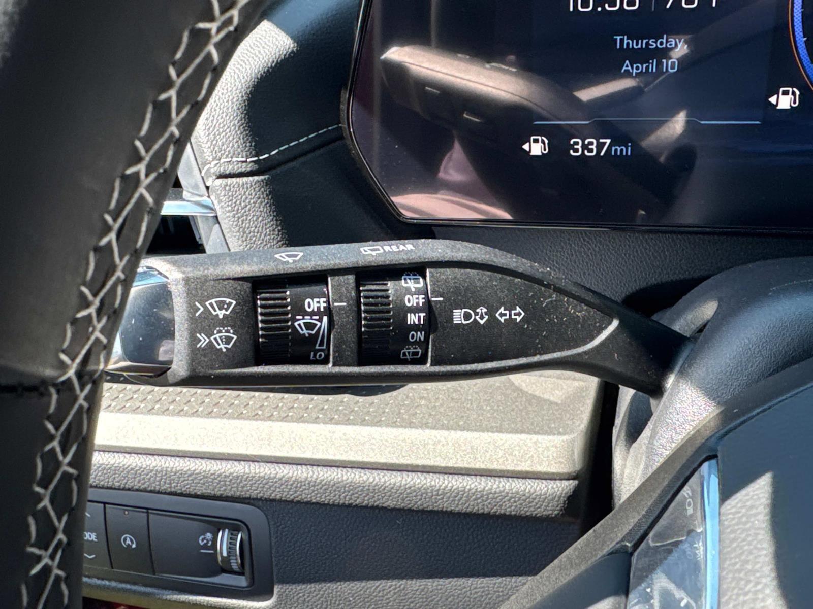2025 Chevrolet Traverse Vehicle Photo in LOS ANGELES, CA 90007-3794