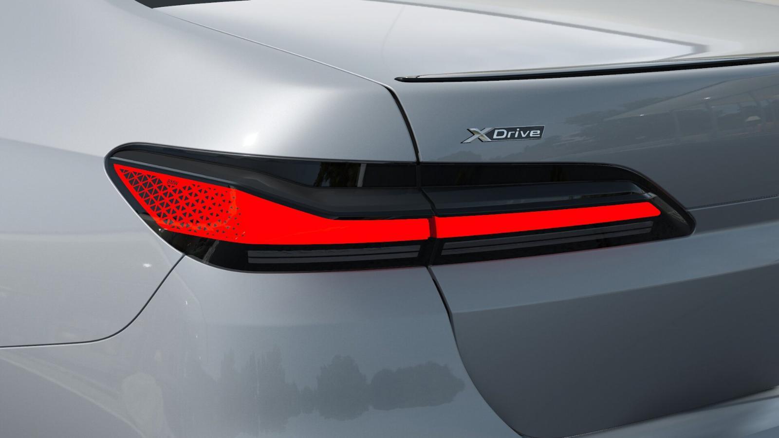 2025 BMW 750e xDrive Vehicle Photo in GRAPEVINE, TX 76051
