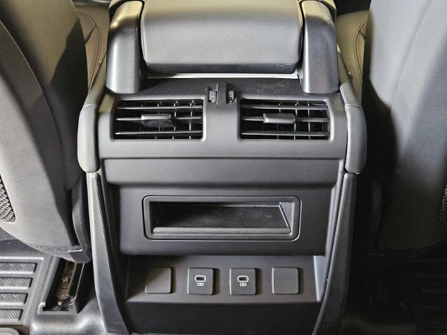 2025 Defender Vehicle Photo in AUSTIN, TX 78717