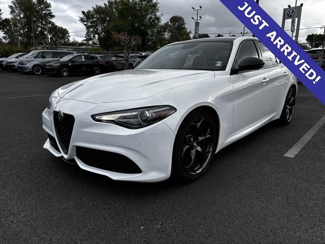 2019 Alfa Romeo Giulia Vehicle Photo in Puyallup, WA 98371