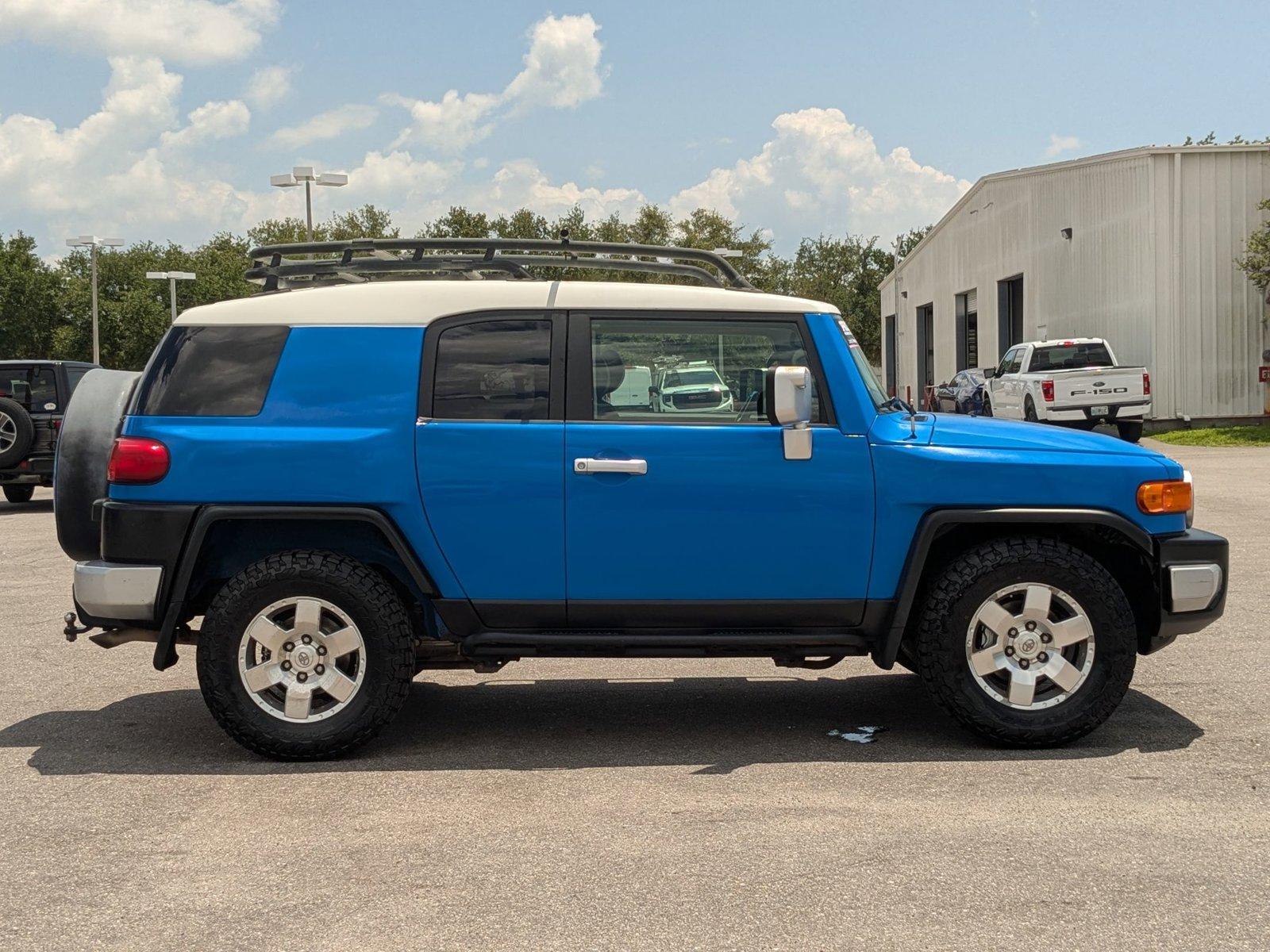 2007 Toyota FJ Cruiser Vehicle Photo in St. Petersburg, FL 33713
