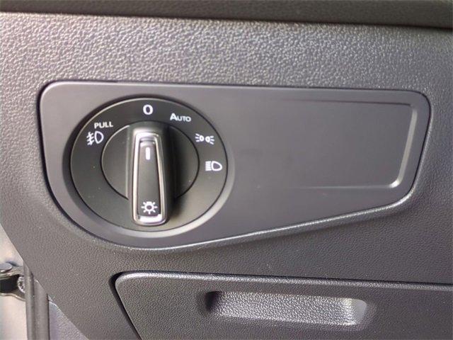 2020 Volkswagen Tiguan Vehicle Photo in PASADENA, CA 91107-3803