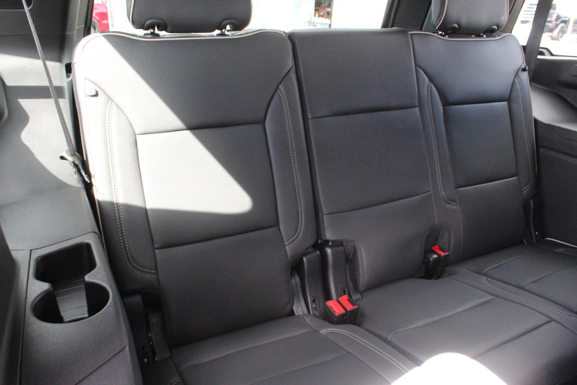 2025 GMC Yukon Vehicle Photo in AURORA, CO 80012-4011
