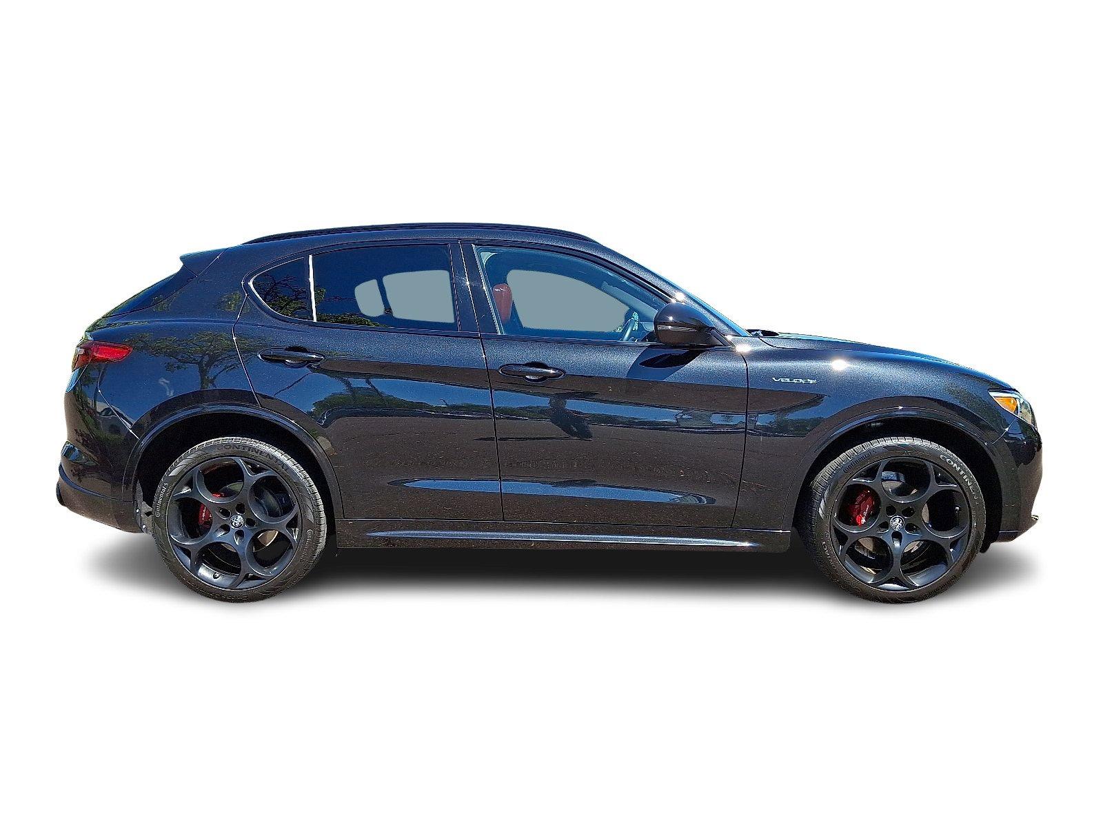 2022 Alfa Romeo Stelvio Vehicle Photo in Willow Grove, PA 19090