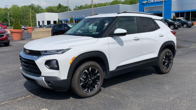 2022 Chevrolet Trailblazer Vehicle Photo in MOON TOWNSHIP, PA 15108-2571