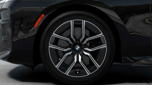 2025 BMW 740i xDrive Vehicle Photo in GRAPEVINE, TX 76051