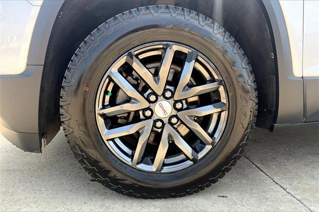 2017 GMC Acadia Vehicle Photo in TOPEKA, KS 66609-0000
