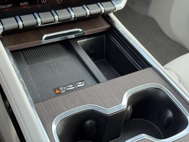 2025 GMC Acadia Vehicle Photo in COLUMBIA, MO 65203-3903