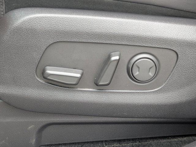2024 Kia Carnival Vehicle Photo in BRUNSWICK, GA 31525-1881