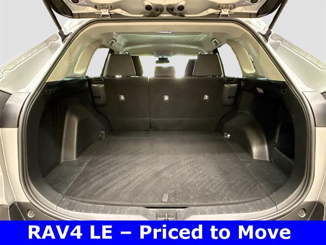 2020 Toyota RAV4 Vehicle Photo in EVERETT, WA 98203-5662