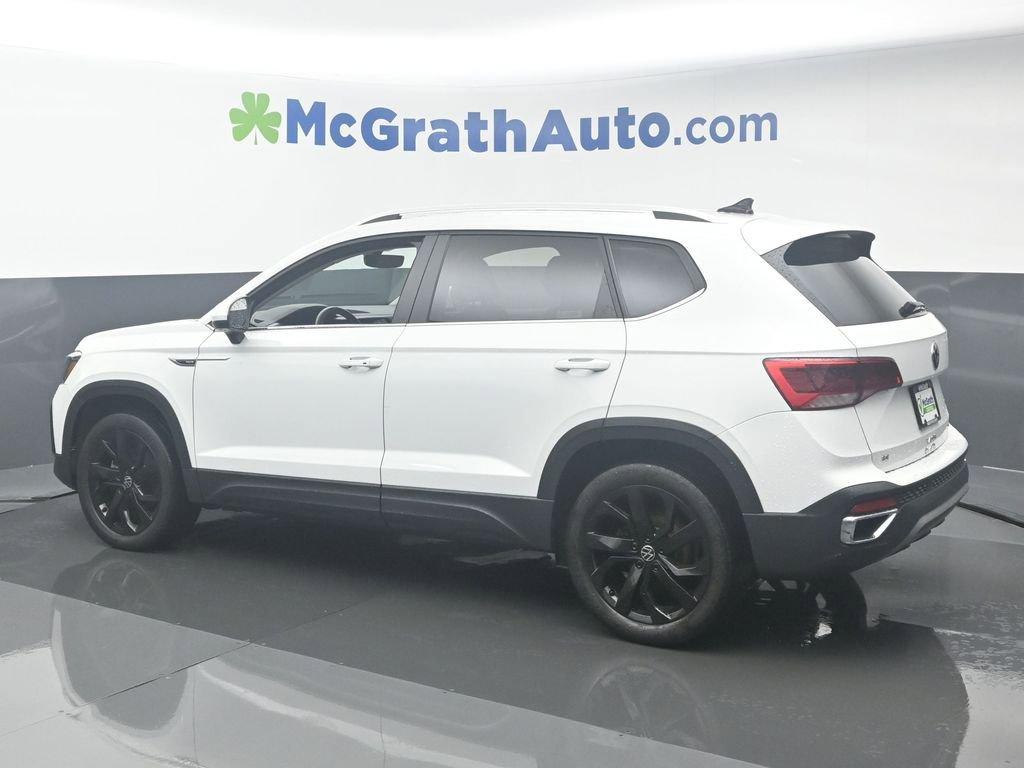 2022 Volkswagen Taos Vehicle Photo in Marion, IA 52302
